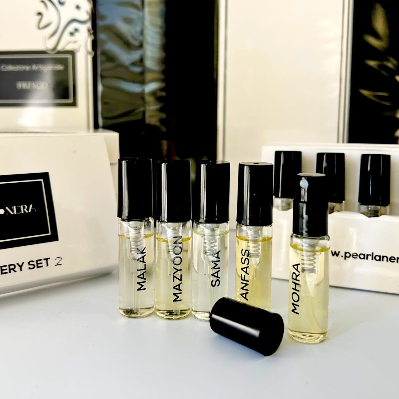 PEARLA·NERA Collezione Flora 5 Vial Unisex Perfume Samples
